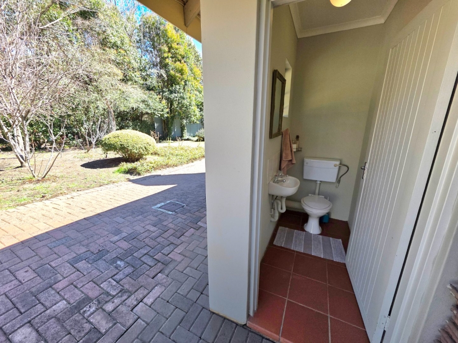 5 Bedroom Property for Sale in Clarens Free State